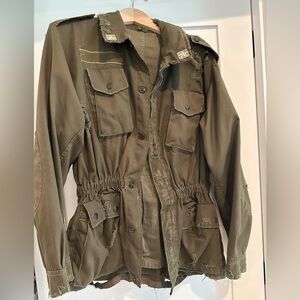 Italian Utility Jacket with Collared Neckline and Adjustable Waist - NEW